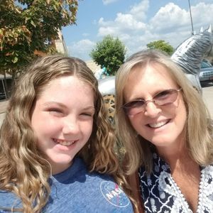 Meet your Posher, Debbie